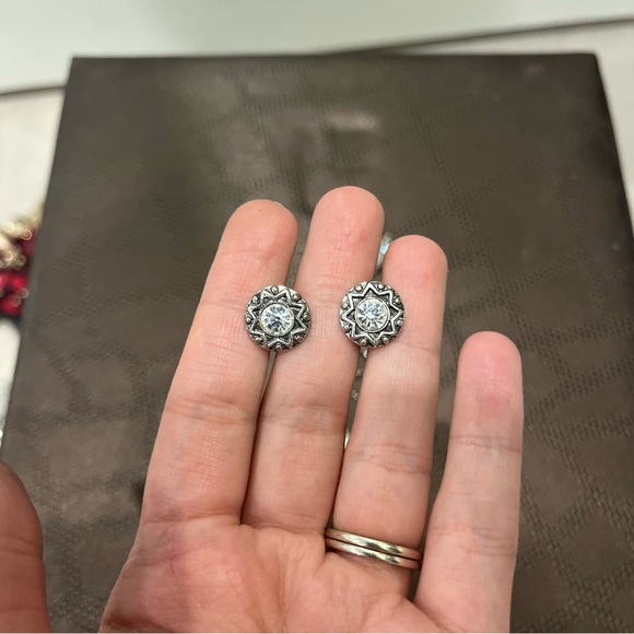 Earrings and cuff earrings - Picture 2 of 9